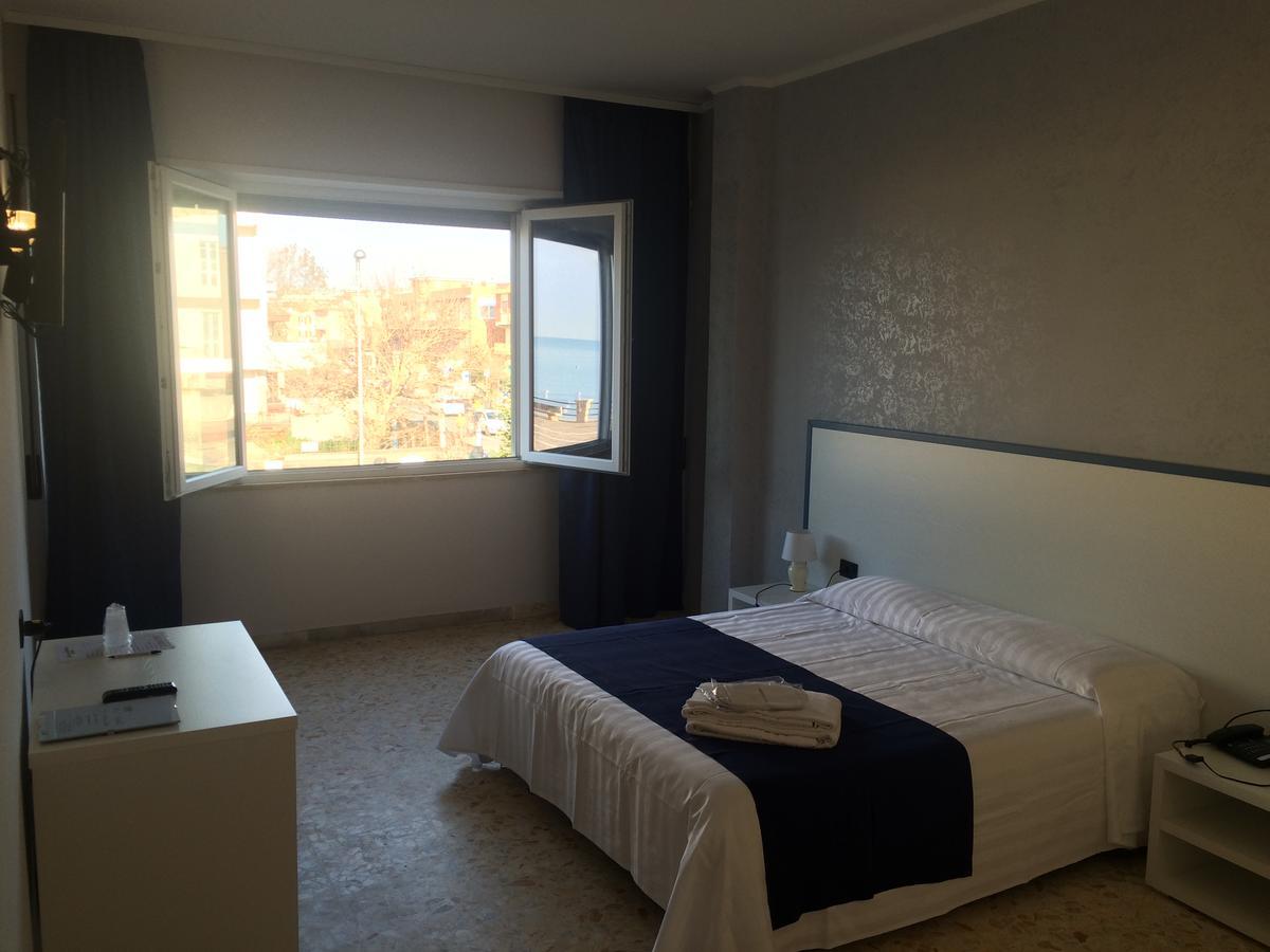 Alex & Lorenz Hotel ตอร์วายานีกา ภายนอก รูปภาพ